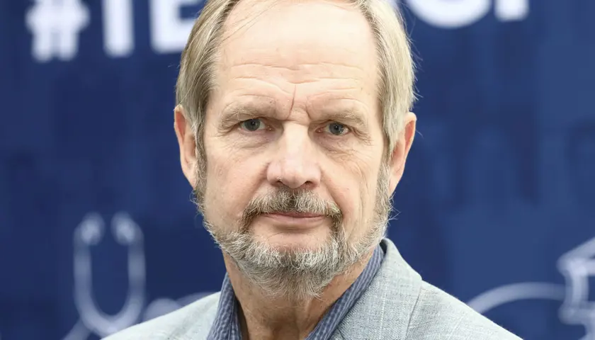 Peter Burke 6112