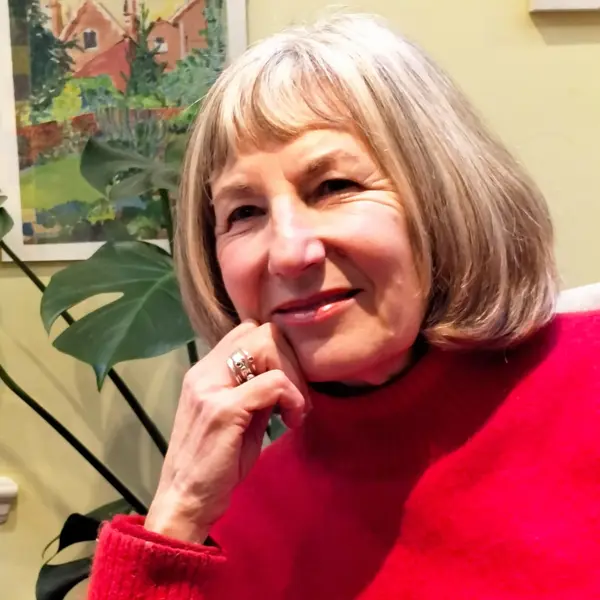 Bobbie Jacobson headshot